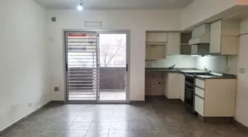 46.500 USD + 80.000 ARS expensas Avenida Rivadavia 15700 27.68 m² totales 26.68 m² cubiertos Monoambiente1 baños VENTA MONOAMBIENTE BALCON AL FRENTE HAEDO NORTE Corredores responsables: Silvana Inés Palini CPI 8862 / CMCPM 2955 Eduardo Bilches REMAX Vita Whatsapp